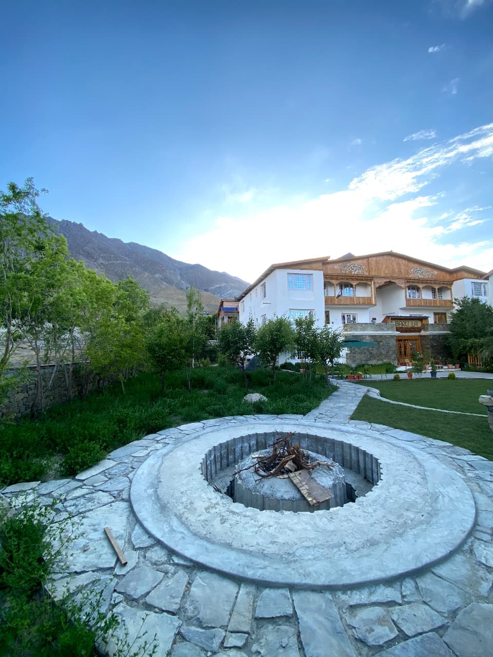 Evenings outside — Barula Hotel, Baroo, Kargil